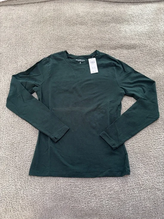 Abercrombie & Fitch Dark Green Long Sleeve Tee - Picture 1 of 2